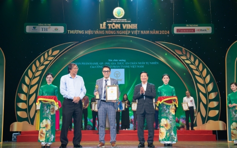 TVONE VIỆT NAM VINH DỰ NHẬN GIẢI THƯỞNG “THƯƠNG HIỆU VÀNG NÔNG NGHIỆP VIỆT NAM” NĂM 2024